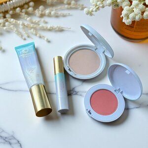 Carmindy Beauty Bundle Light Medium Foundation Concealer Powder Blush